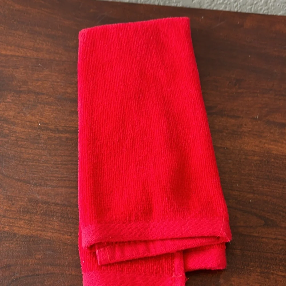 St Nicholas Square Ho Ho Ho fingertip towel NWOT